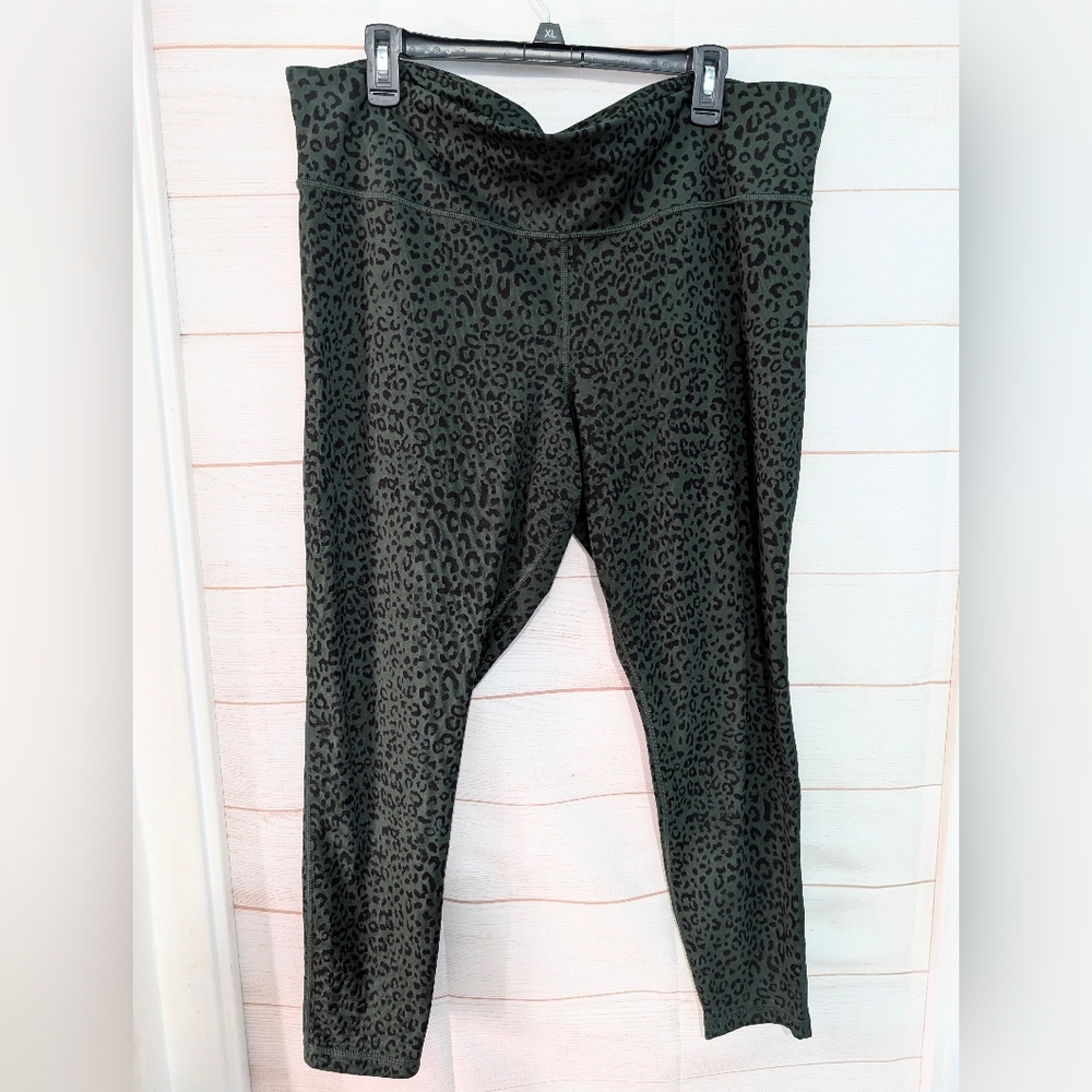 NWOT Gap Fit Leopard 🐆 Print Leggings Size XXL